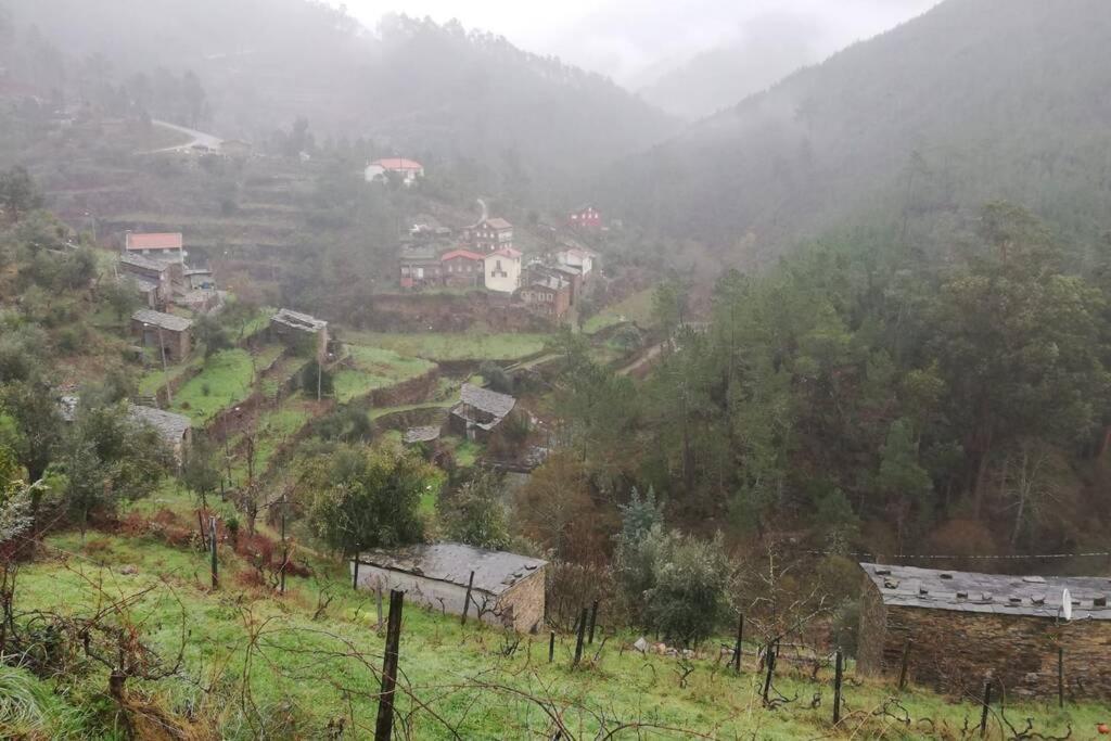 Casa do Avô Alváro - Refugio do Rei Casal do Rei  Esterno foto