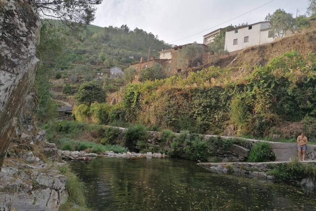 Casa do Avô Alváro - Refugio do Rei Casal do Rei  Esterno foto